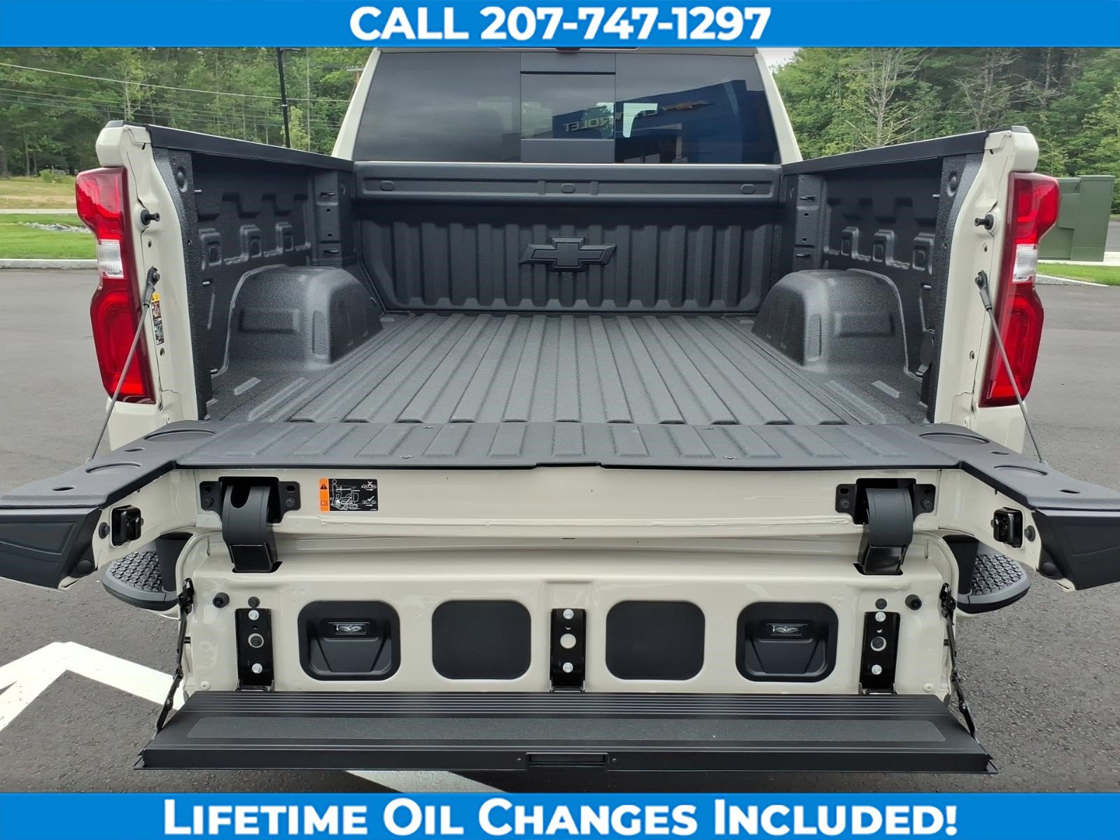 New 2026 Chevrolet Silverado 1500 High Country w/ Technology Package AWD/4WD image 10