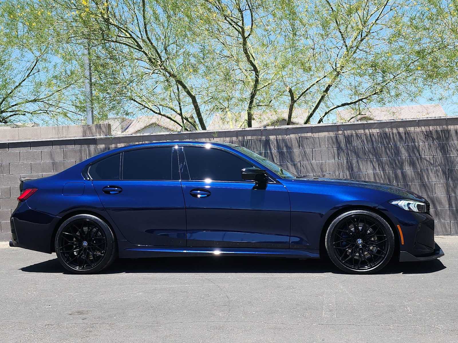 Used 2025 BMW M340i w/ Premium Package RWD image 9