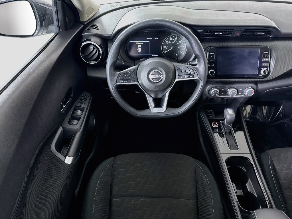 Used 2024 Nissan Kicks SV FWD image 4