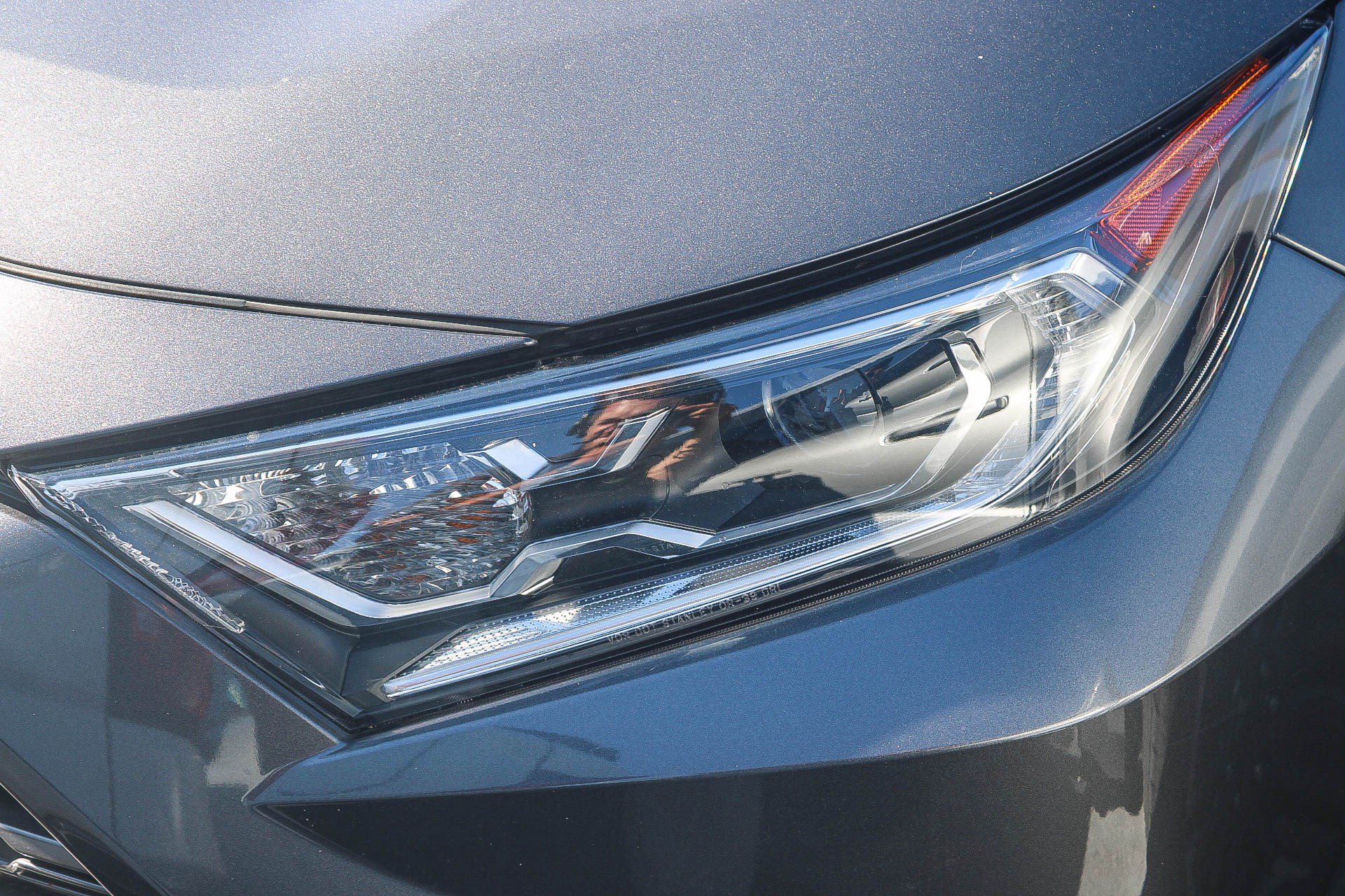 Used 2021 Toyota RAV4 Limited AWD/4WD image 6
