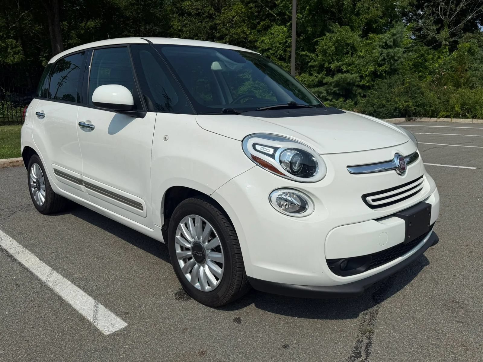 Used 2015 FIAT 500L Lounge FWD image 3