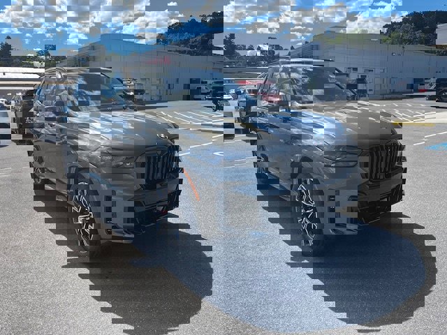 New 2026 BMW X5 xDrive40i w/ M Sport Package image 1