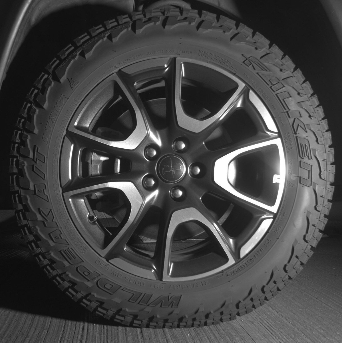 Used 2025 Jeep Compass Trailhawk w/ Trailer Tow Group image 9