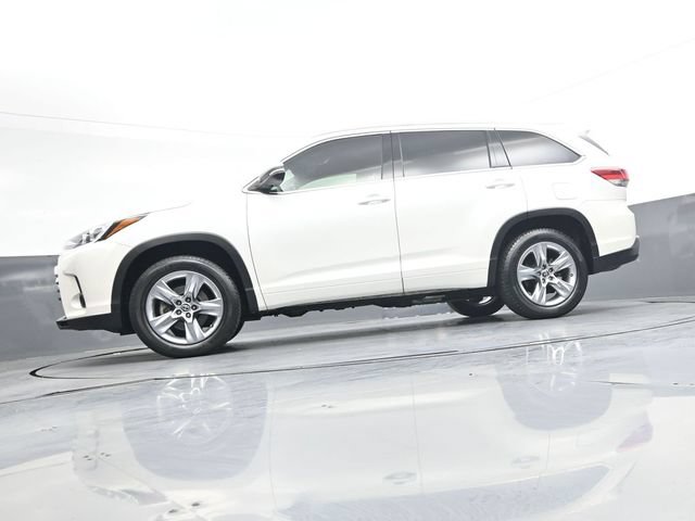 Used 2019 Toyota Highlander Limited FWD image 36