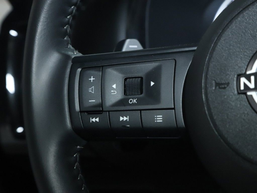 Certified 2025 Nissan Pathfinder SV AWD/4WD image 21