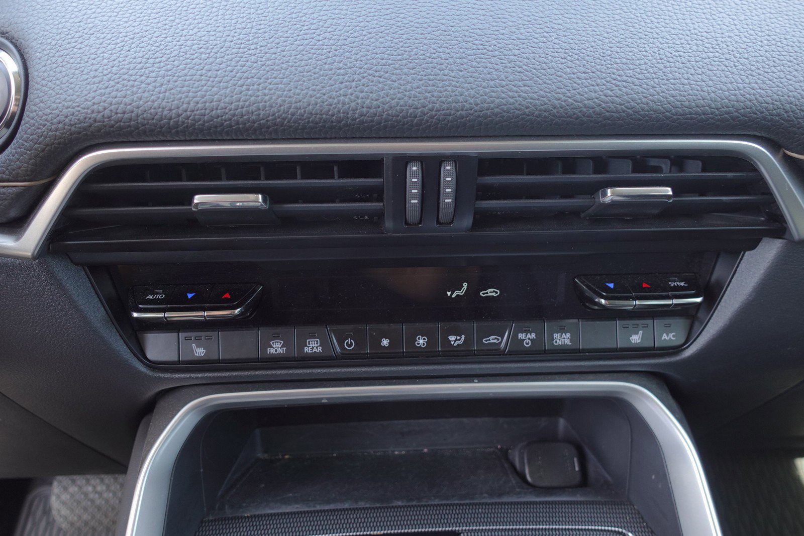 Certified 2024 MAZDA CX-90 Plug-In Hybrid w/ Preferred image 21