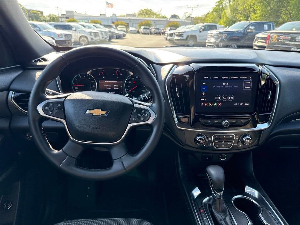 Used 2023 Chevrolet Traverse LT w/ LPO, Floor Liner Package AWD/4WD image 8