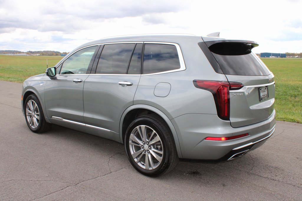 Used 2023 Cadillac XT6 Premium Luxury image 5