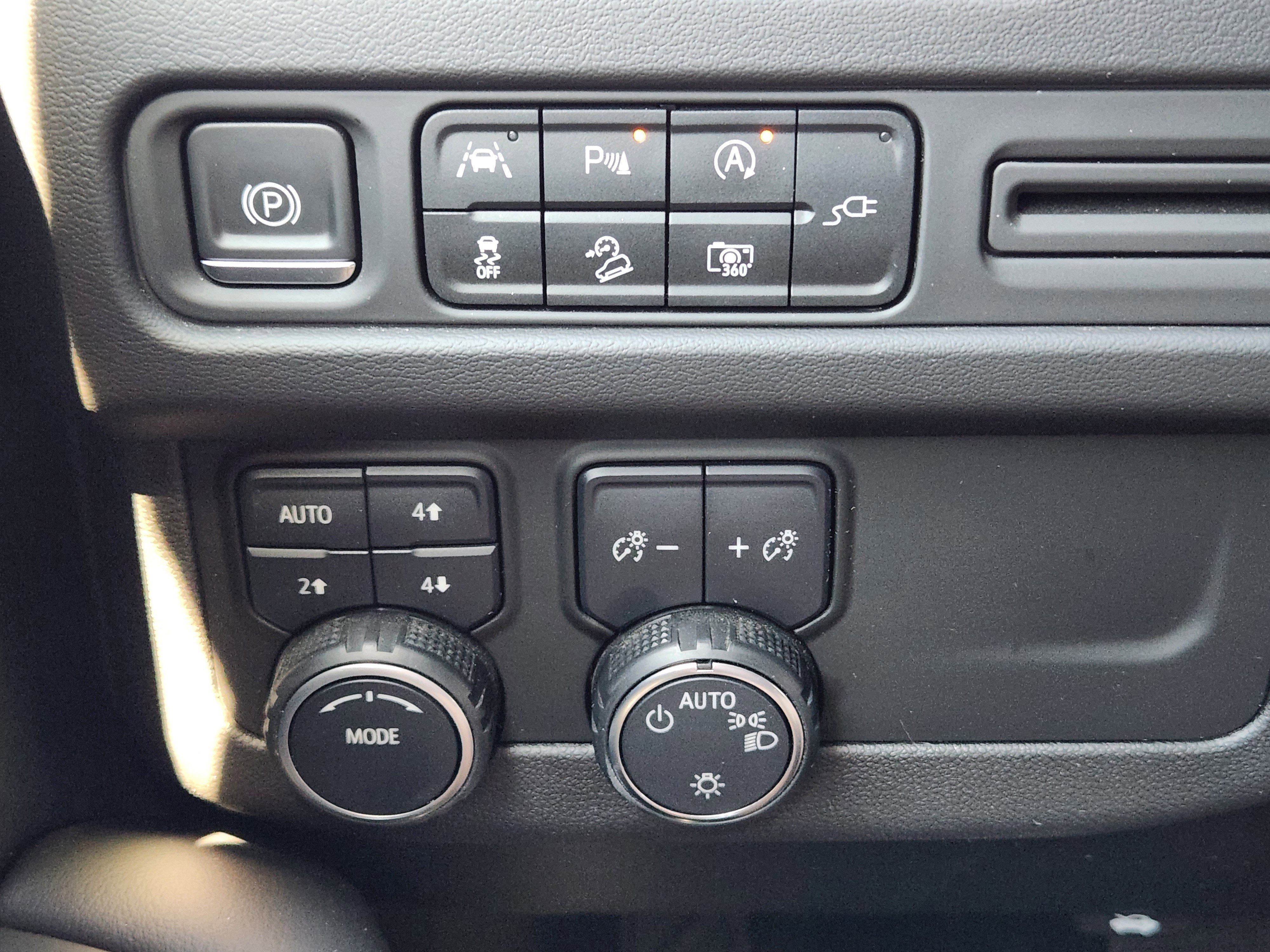 Certified 2022 Chevrolet Tahoe Z71 w/ Luxury Package image 23