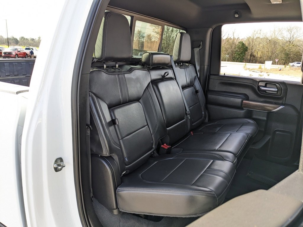 Used 2022 Chevrolet Silverado 2500 High Country w/ Safety Package II image 48