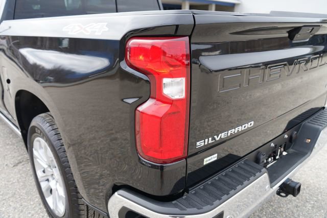 Used 2021 Chevrolet Silverado 1500 LTZ w/ Safety Package II image 94