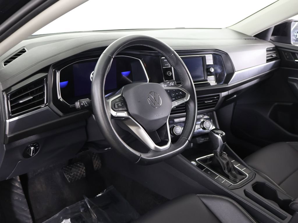 Used 2024 Volkswagen Jetta SE image 26