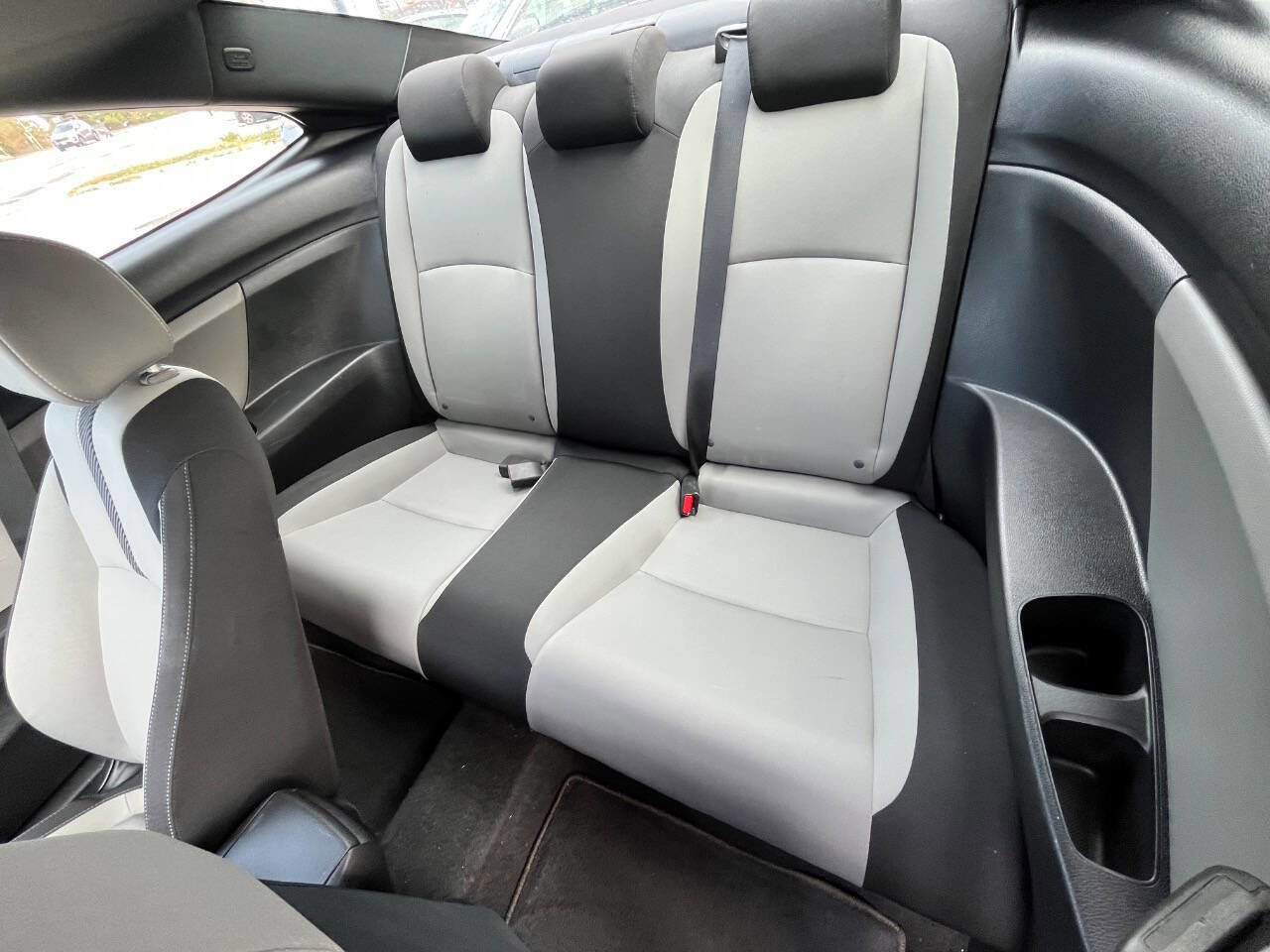 Used 2018 Honda Civic EX-T image 11