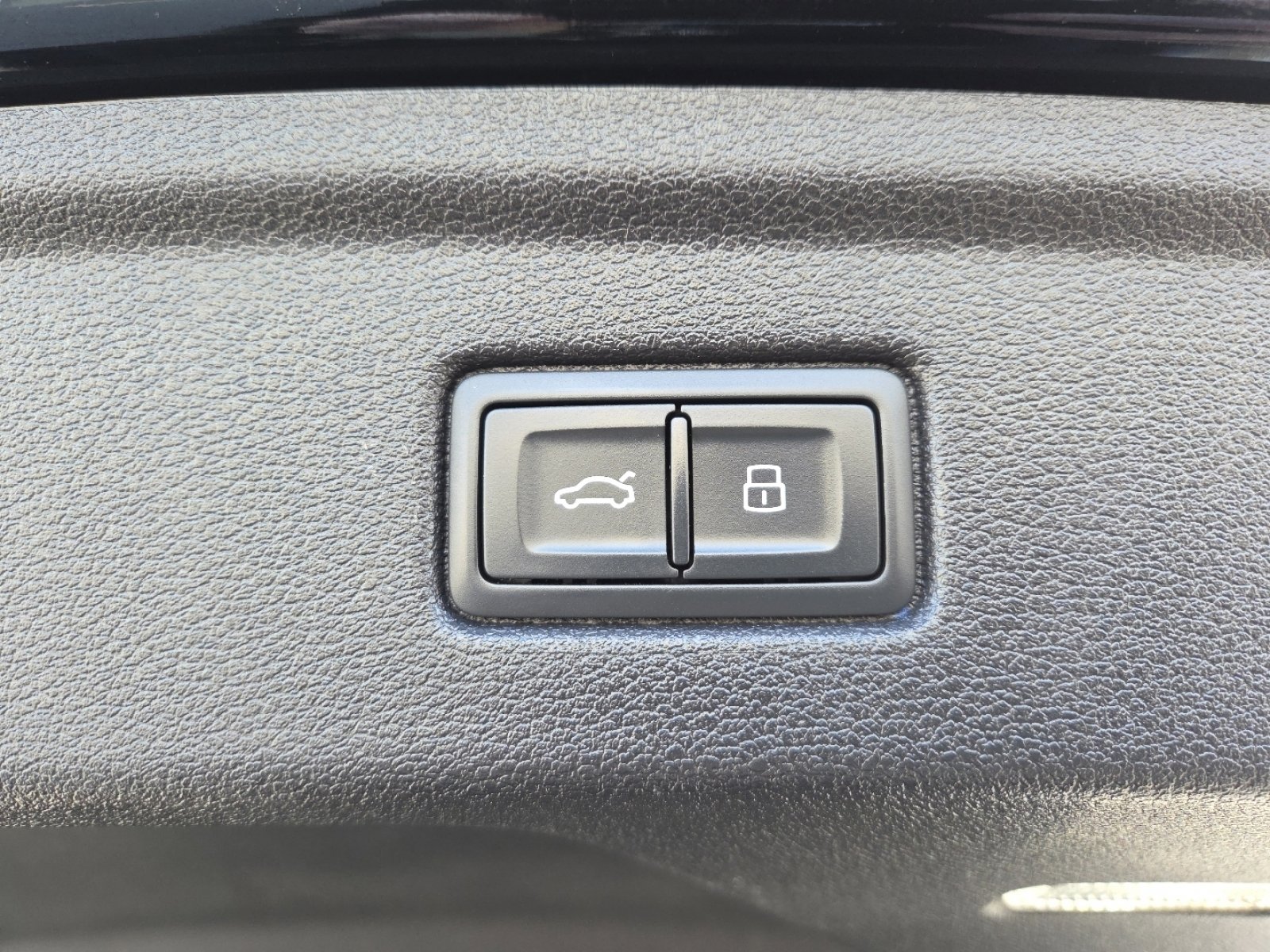 Used 2018 Audi S5 Premium Plus w/ Navigation Package image 20