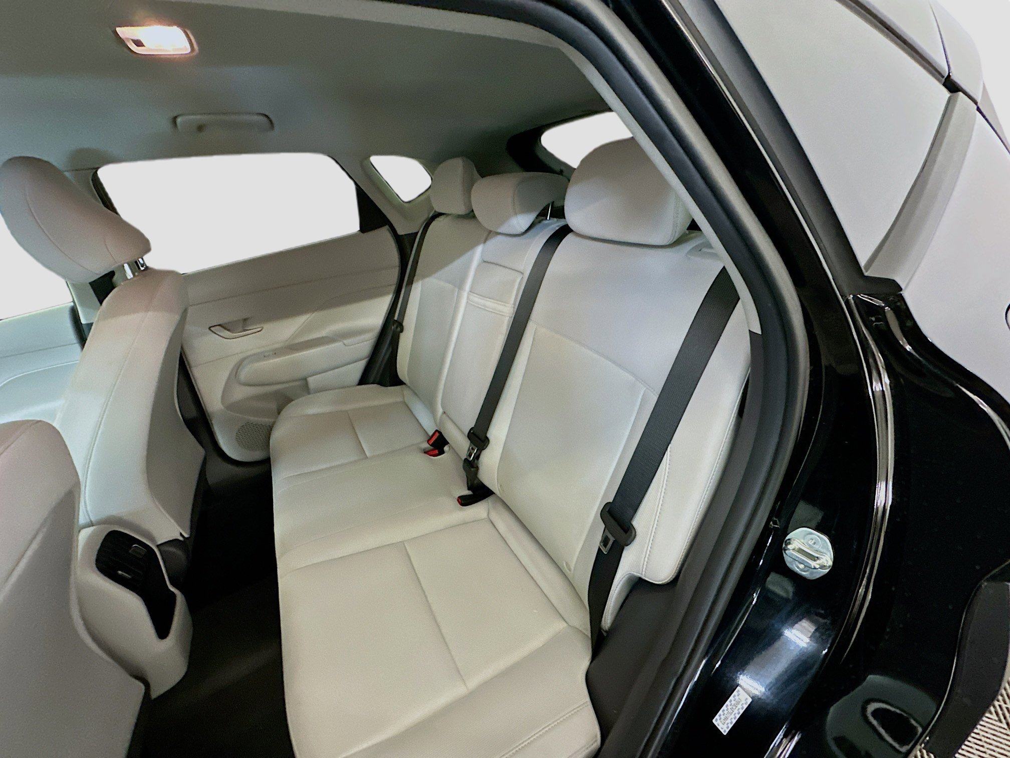 Used 2025 Hyundai Kona SEL image 29