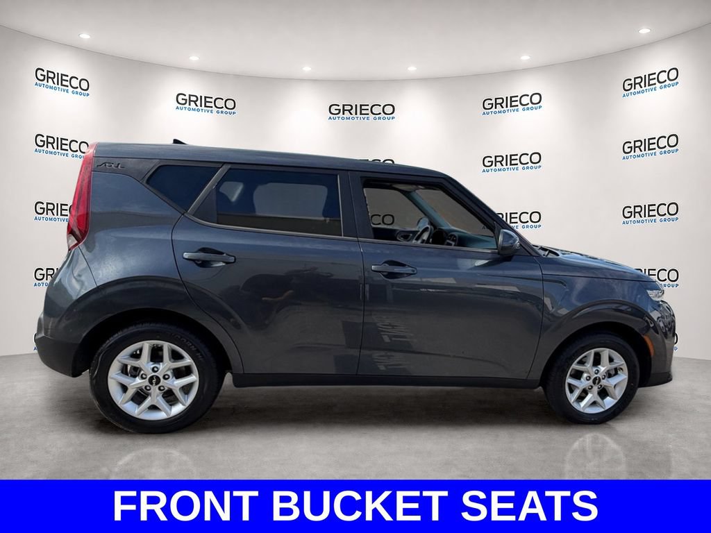 Used 2022 Kia Soul LX w/ Technology Package FWD image 8