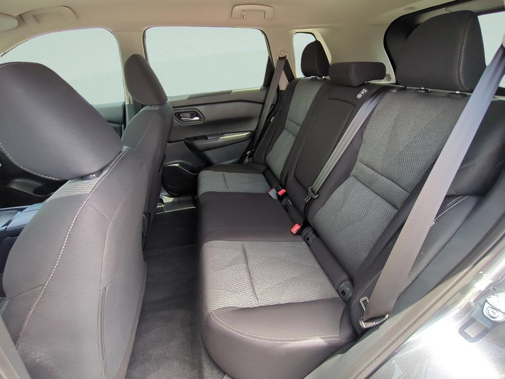 Certified 2026 Nissan Rogue SV FWD image 20