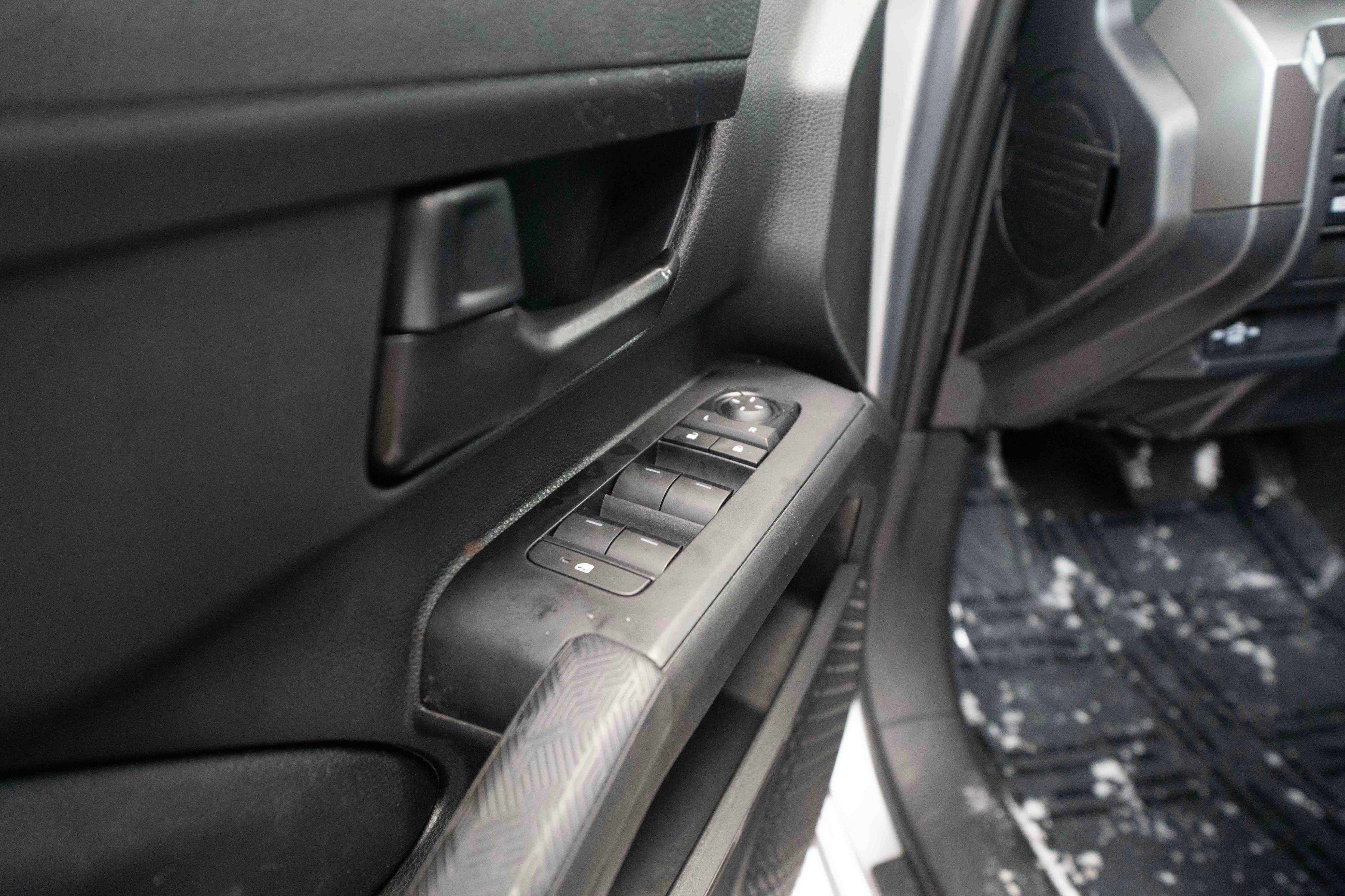 Certified 2024 Toyota Tacoma SR5 image 8