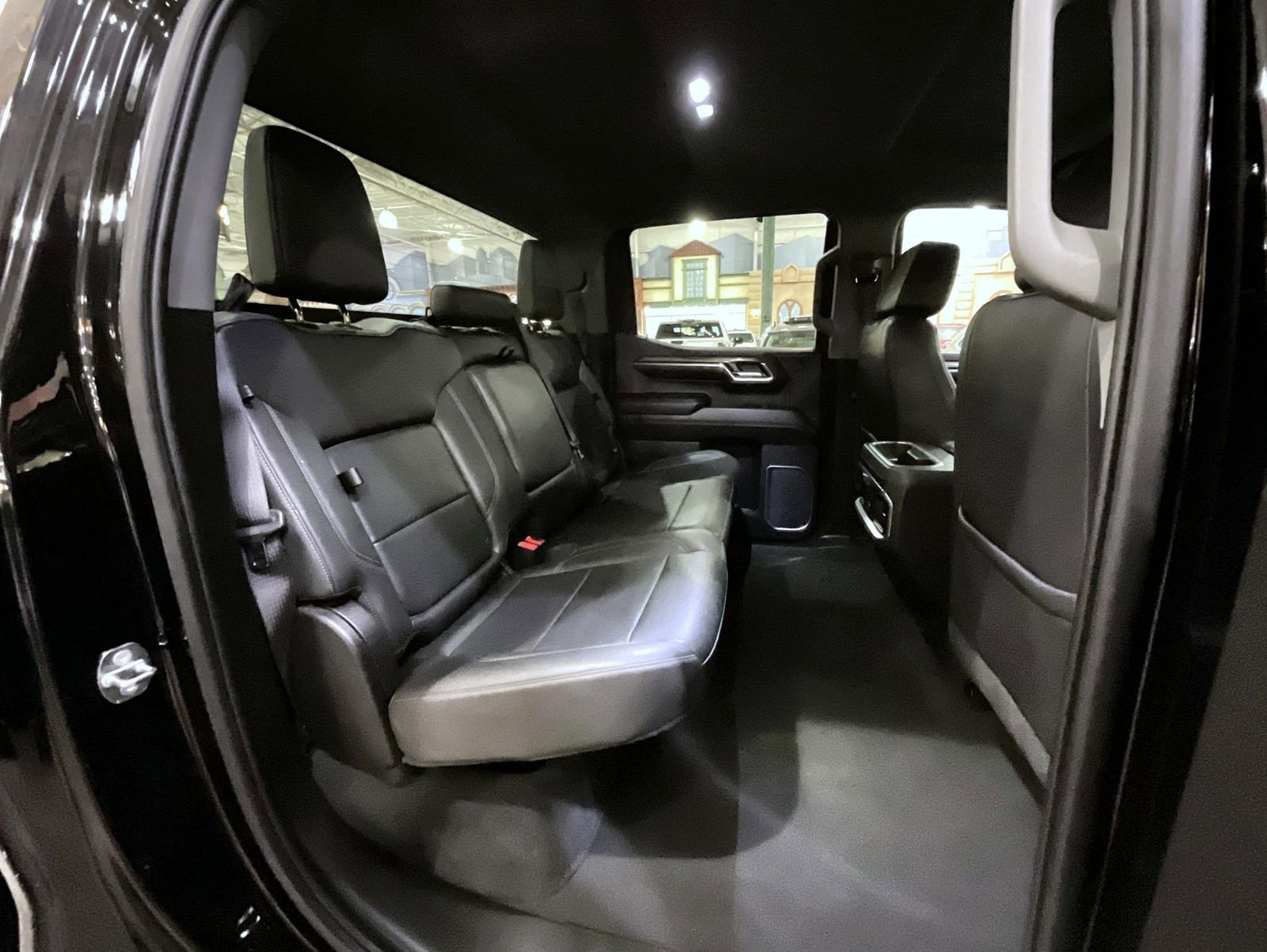 Used 2024 Chevrolet Silverado 1500 LTZ AWD/4WD image 18