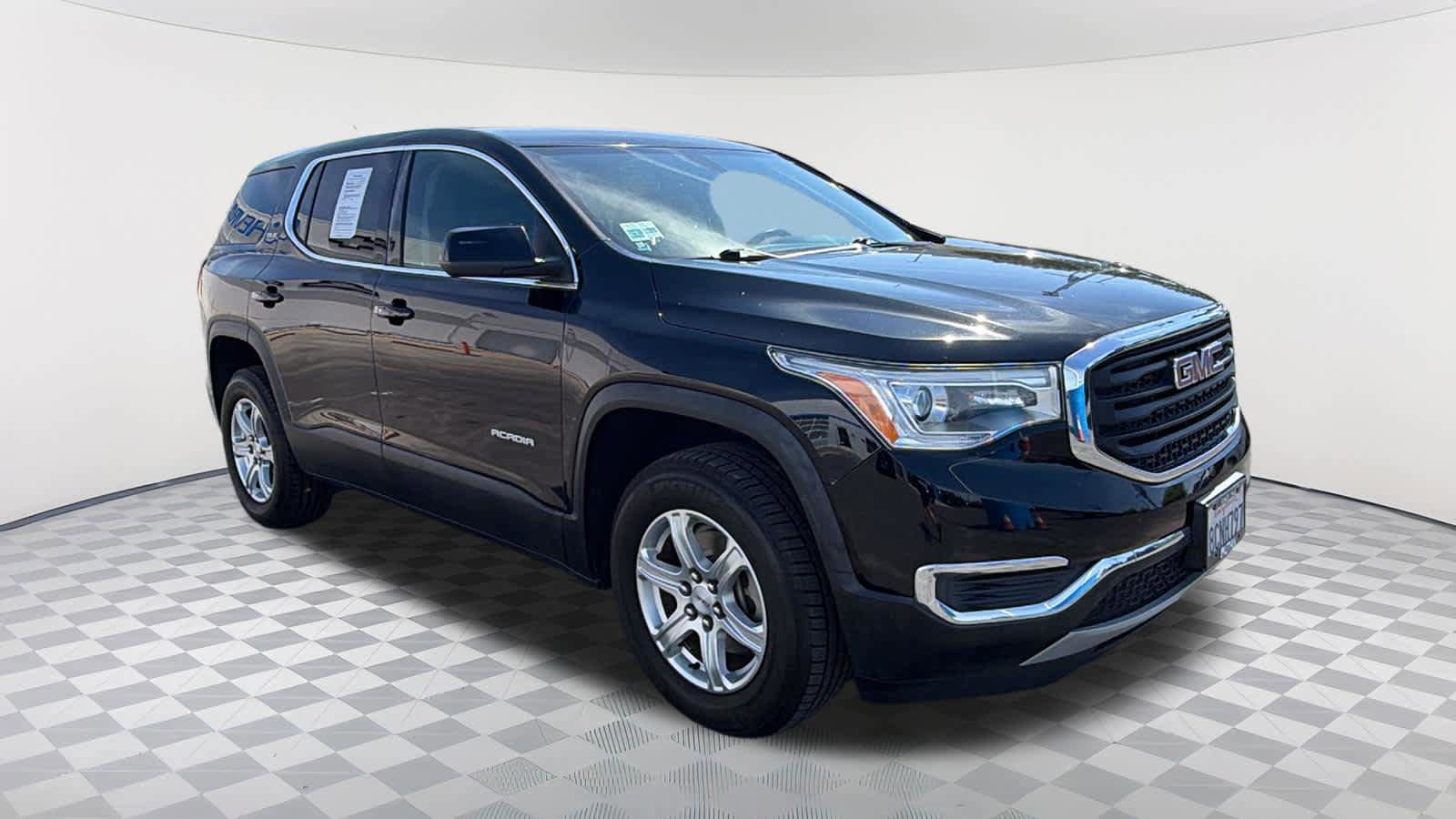 Used 2018 GMC Acadia SLE FWD video 3
