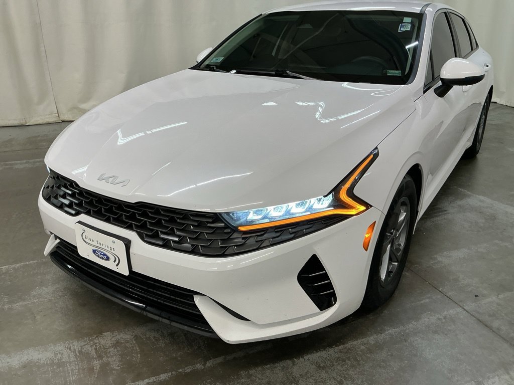 Used 2023 Kia K5 LXS FWD image 2