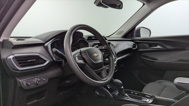 Used 2023 Chevrolet TrailBlazer LT w/ Convenience Package AWD/4WD image 23