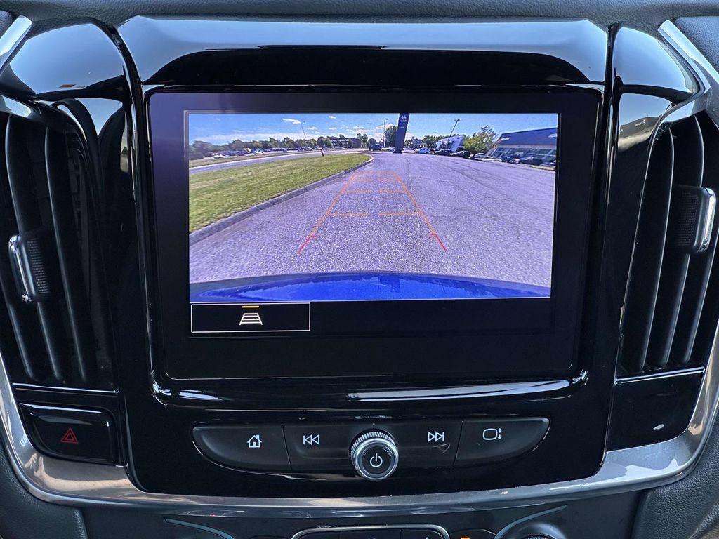Used 2023 Chevrolet Traverse LT AWD/4WD image 18