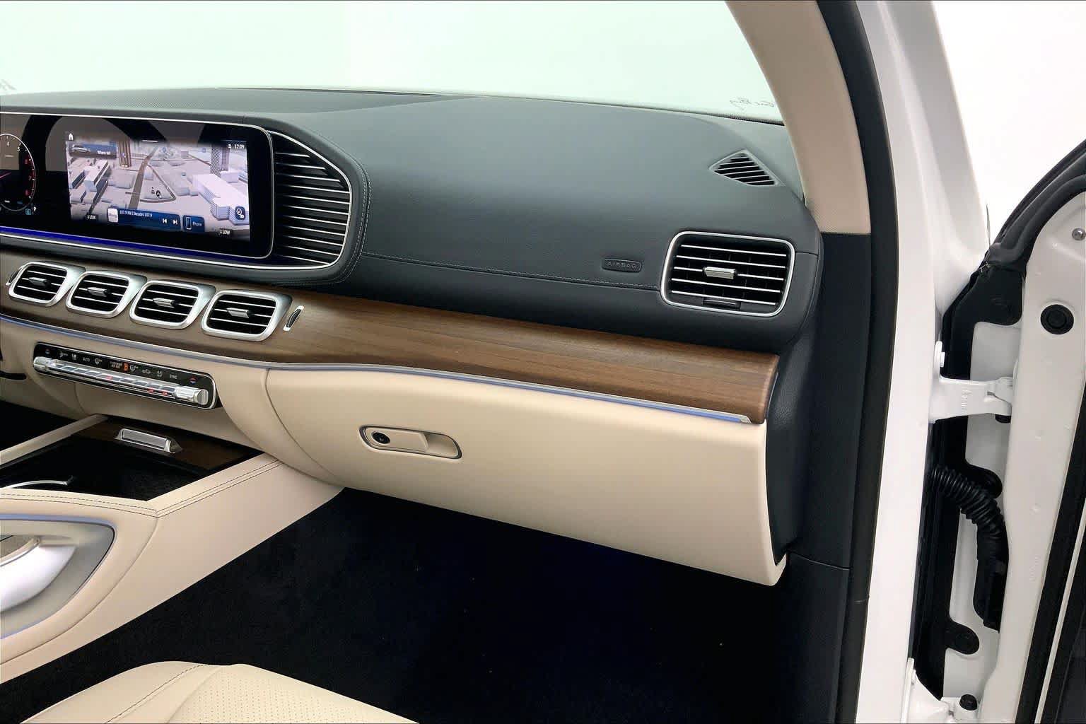 New 2026 Mercedes-Benz GLS 450 4MATIC image 28