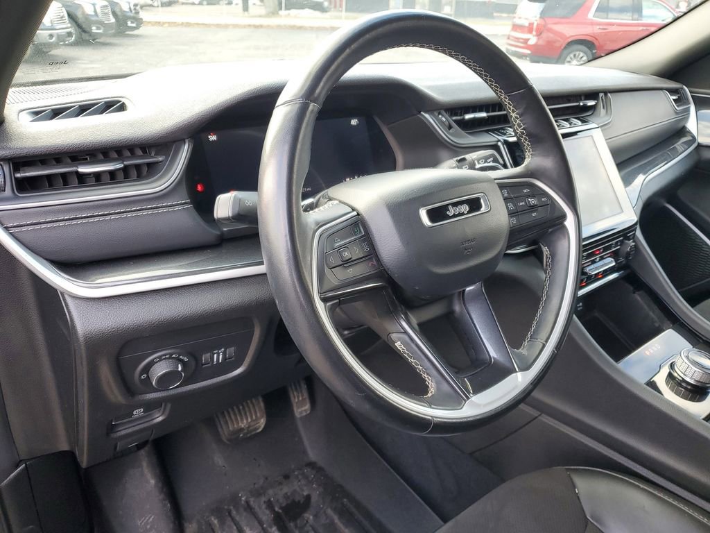 Used 2021 Jeep Grand Cherokee L Laredo image 8