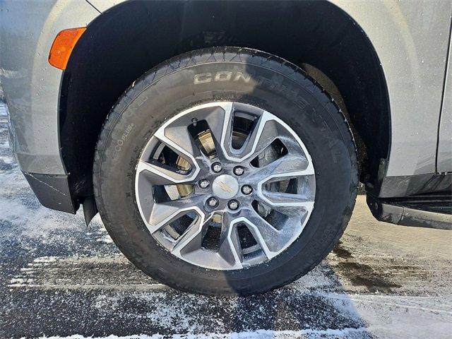 Certified 2023 Chevrolet Suburban LS image 32