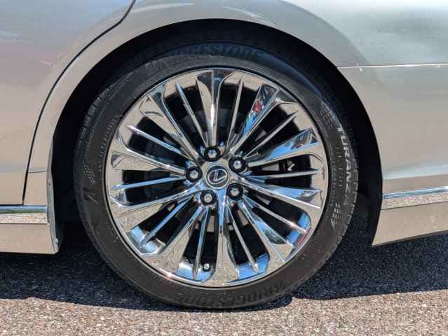 Used 2019 Lexus LS 500 w/ Interior Upgrade Package RWD image 14