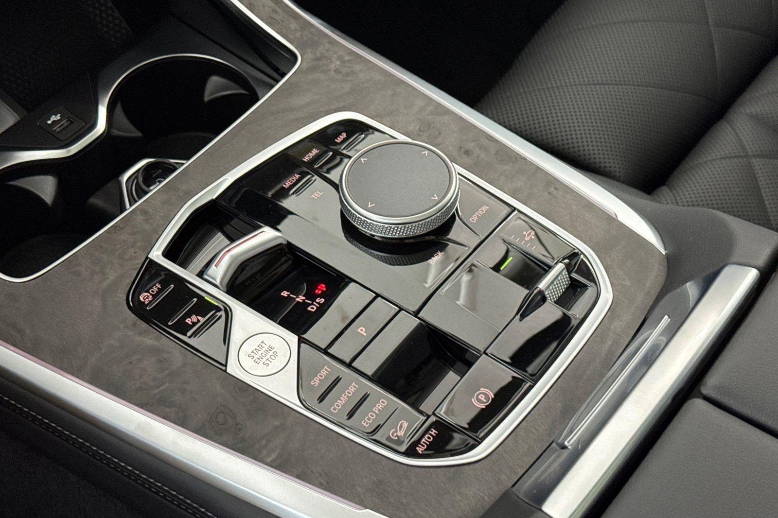 New 2027 BMW X7 xDrive40i AWD/4WD image 17