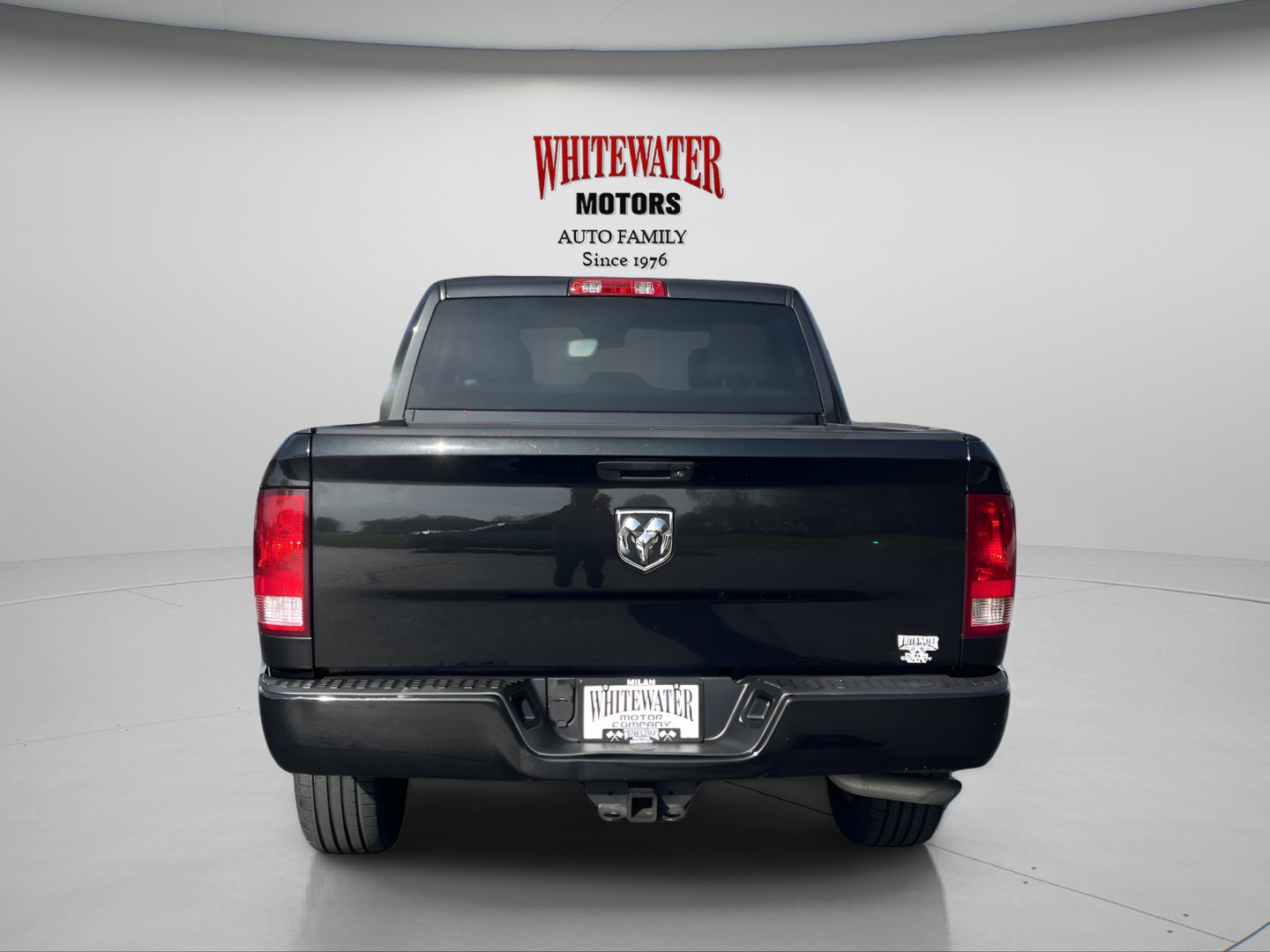 Used 2017 RAM 1500 Express AWD/4WD image 4