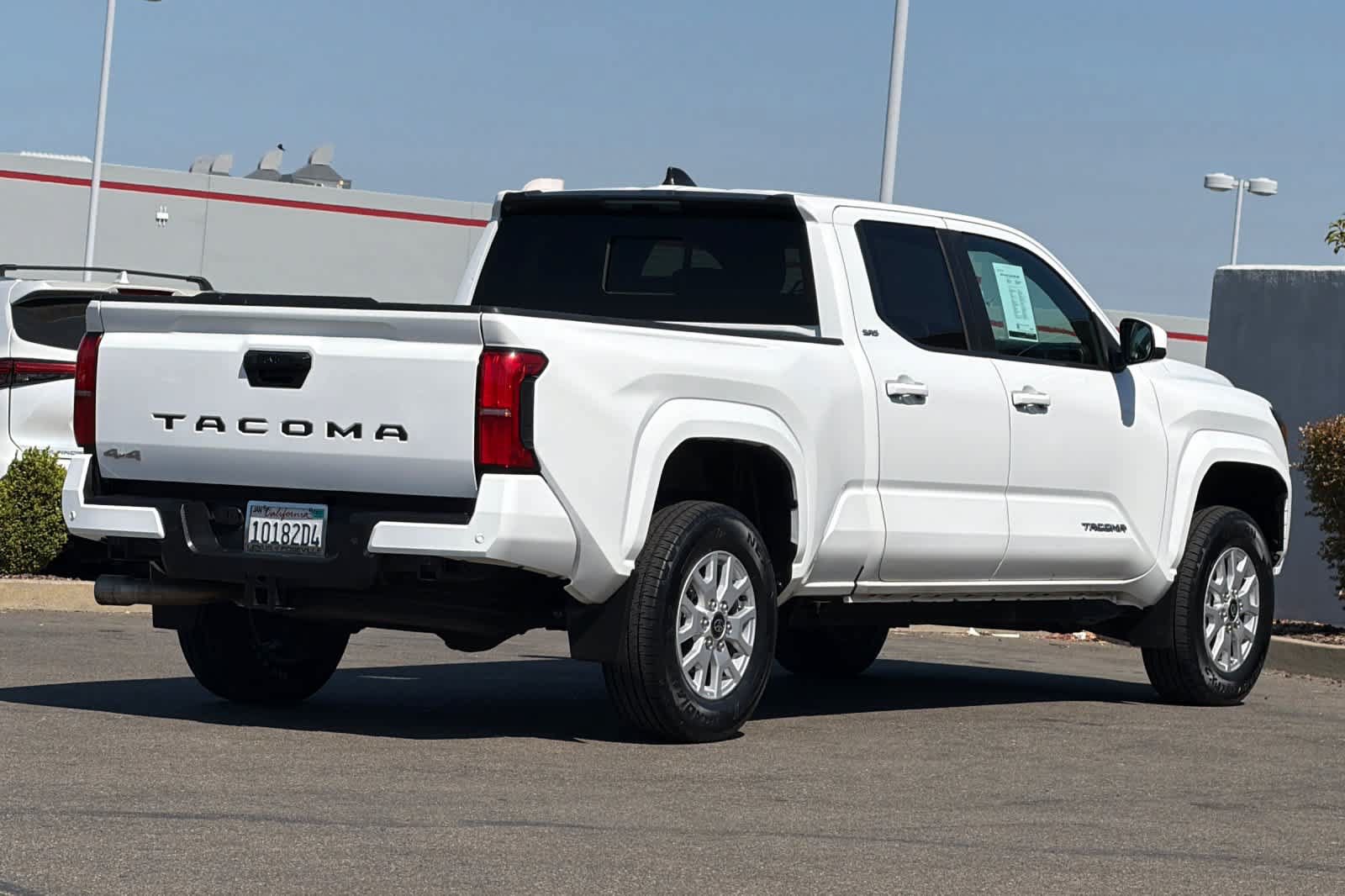 Used 2024 Toyota Tacoma SR5 AWD/4WD image 2
