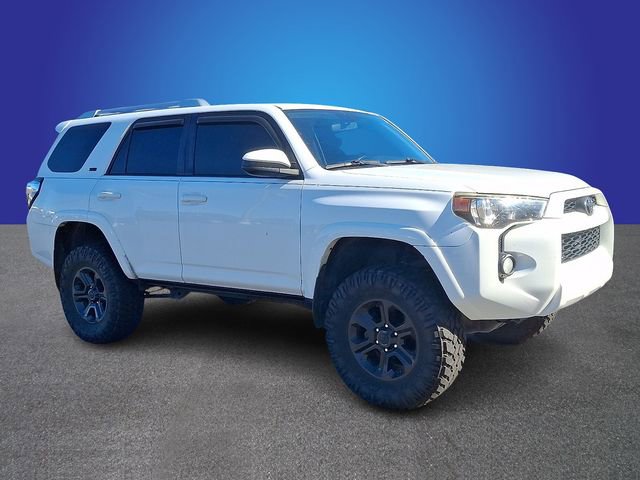 Used 2015 Toyota 4Runner SR5 AWD/4WD image 3