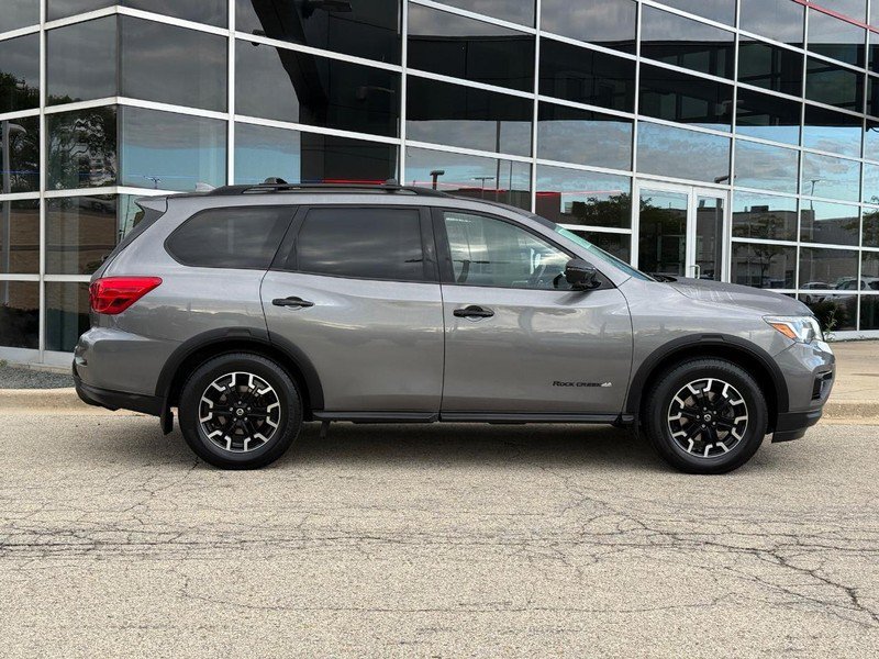 Used 2019 Nissan Pathfinder SL AWD/4WD image 2