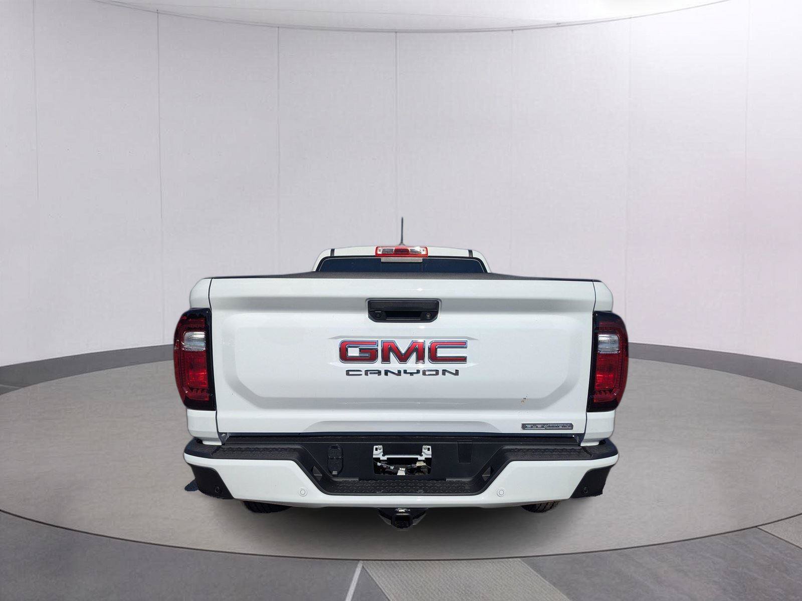 New 2026 GMC Canyon Elevation w/ Convenience Package RWD image 4