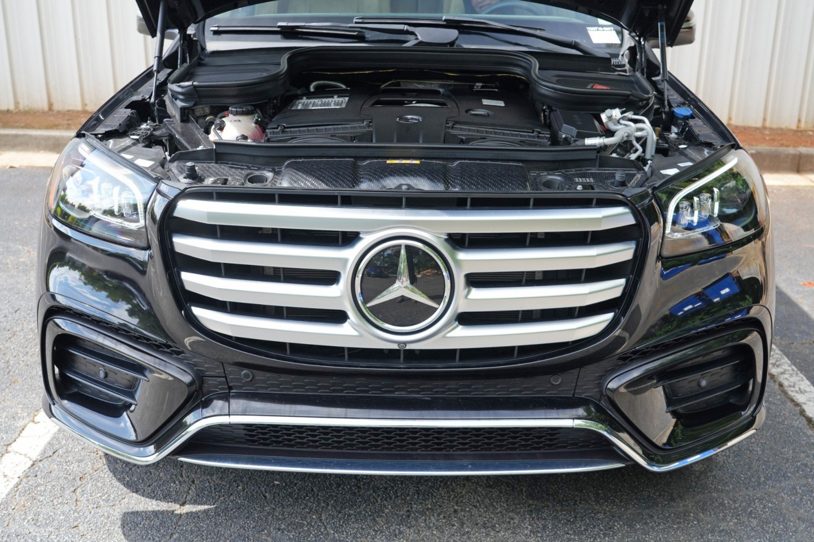 Used 2024 Mercedes-Benz GLS 580 4MATIC image 8