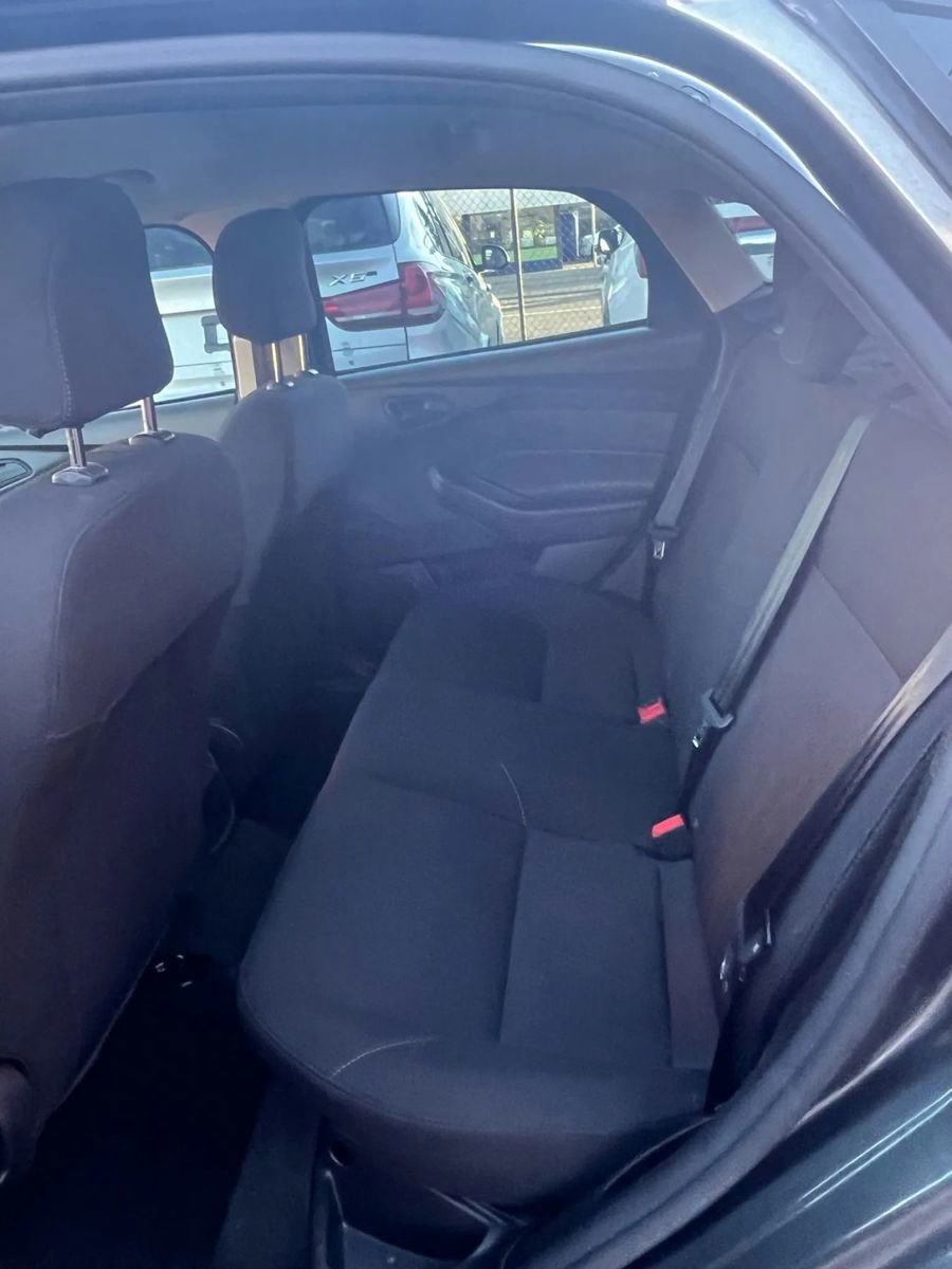 Used 2018 Ford Focus S image 26