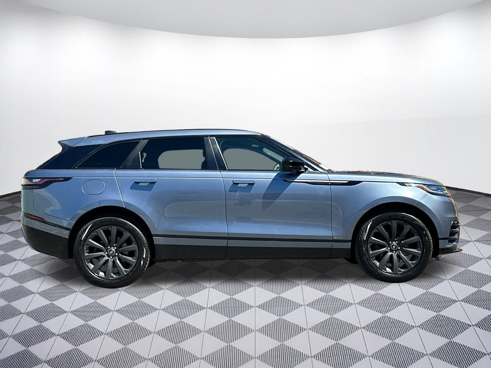 Used 2020 Land Rover Range Rover Velar R-Dynamic S AWD/4WD image 8