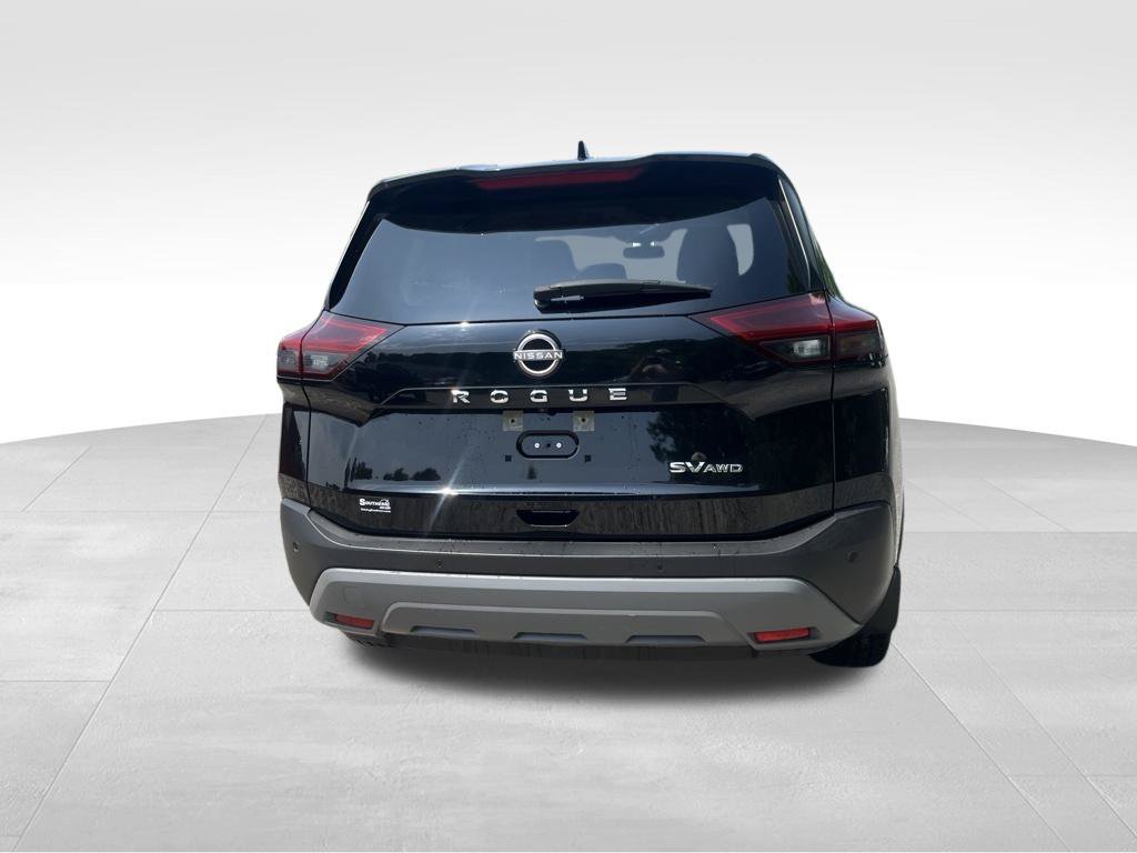 Used 2023 Nissan Rogue SV AWD/4WD image 4