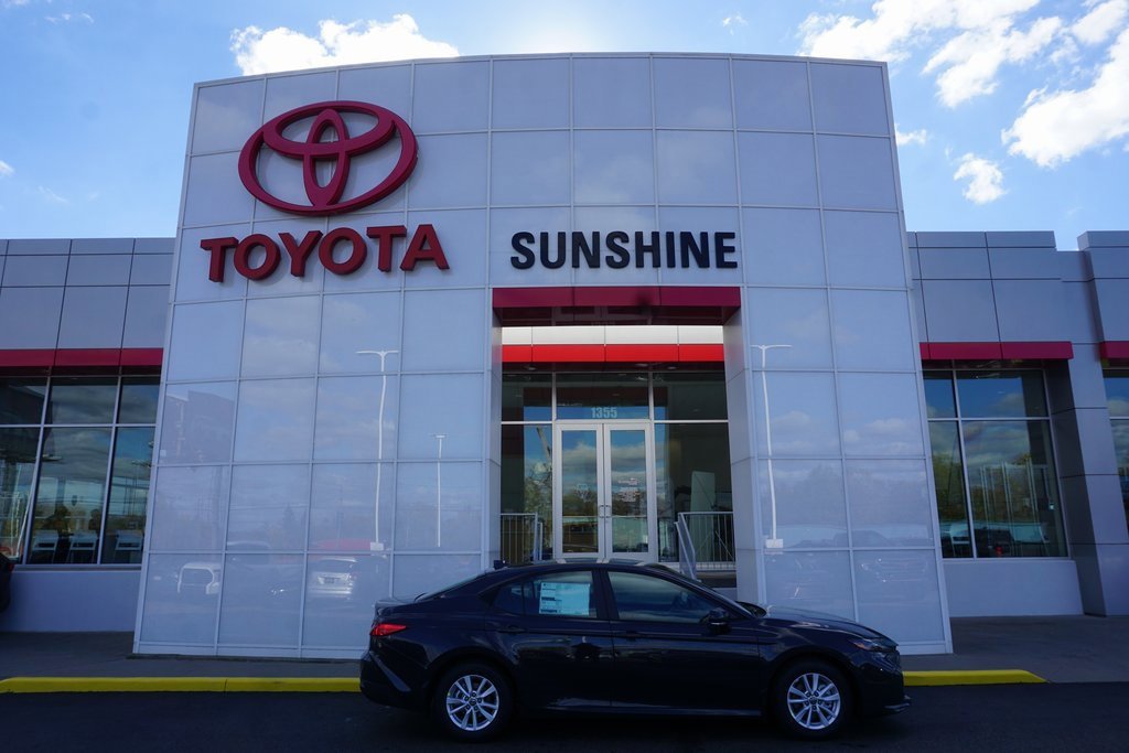 New 2026 Toyota Camry LE video 1