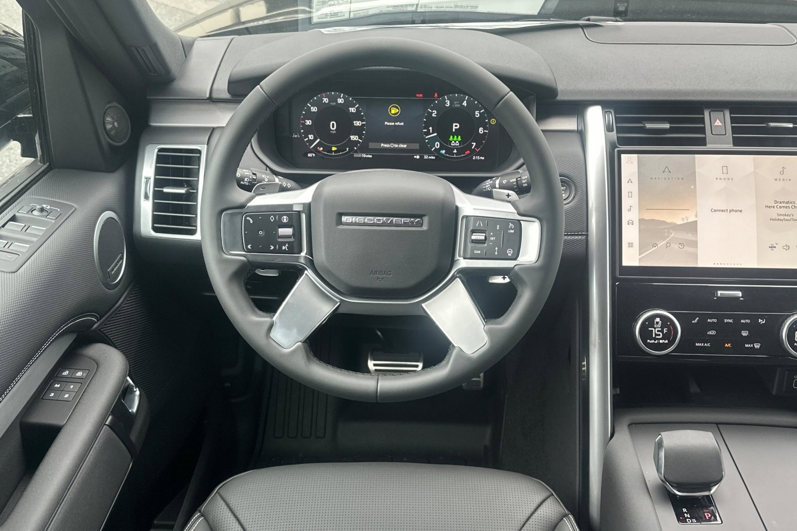 New 2026 Land Rover Discovery Dynamic SE image 13