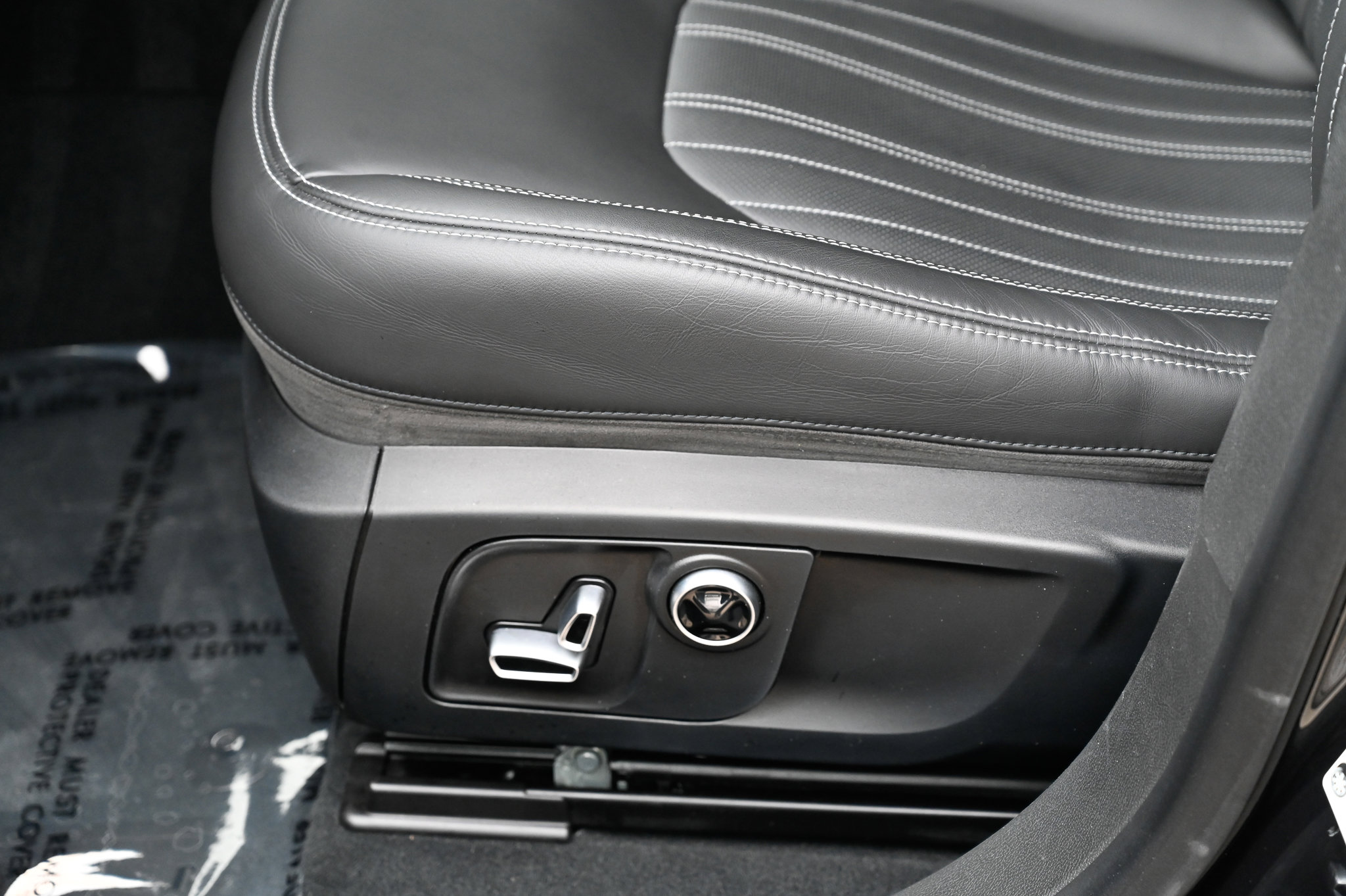 Certified 2022 Maserati Levante GT image 18