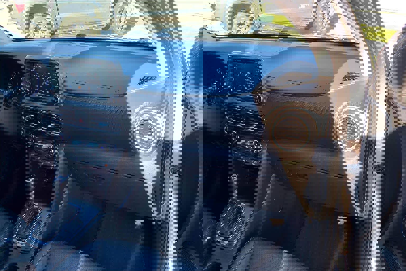 Used 2018 Hyundai Kona Limited image 18