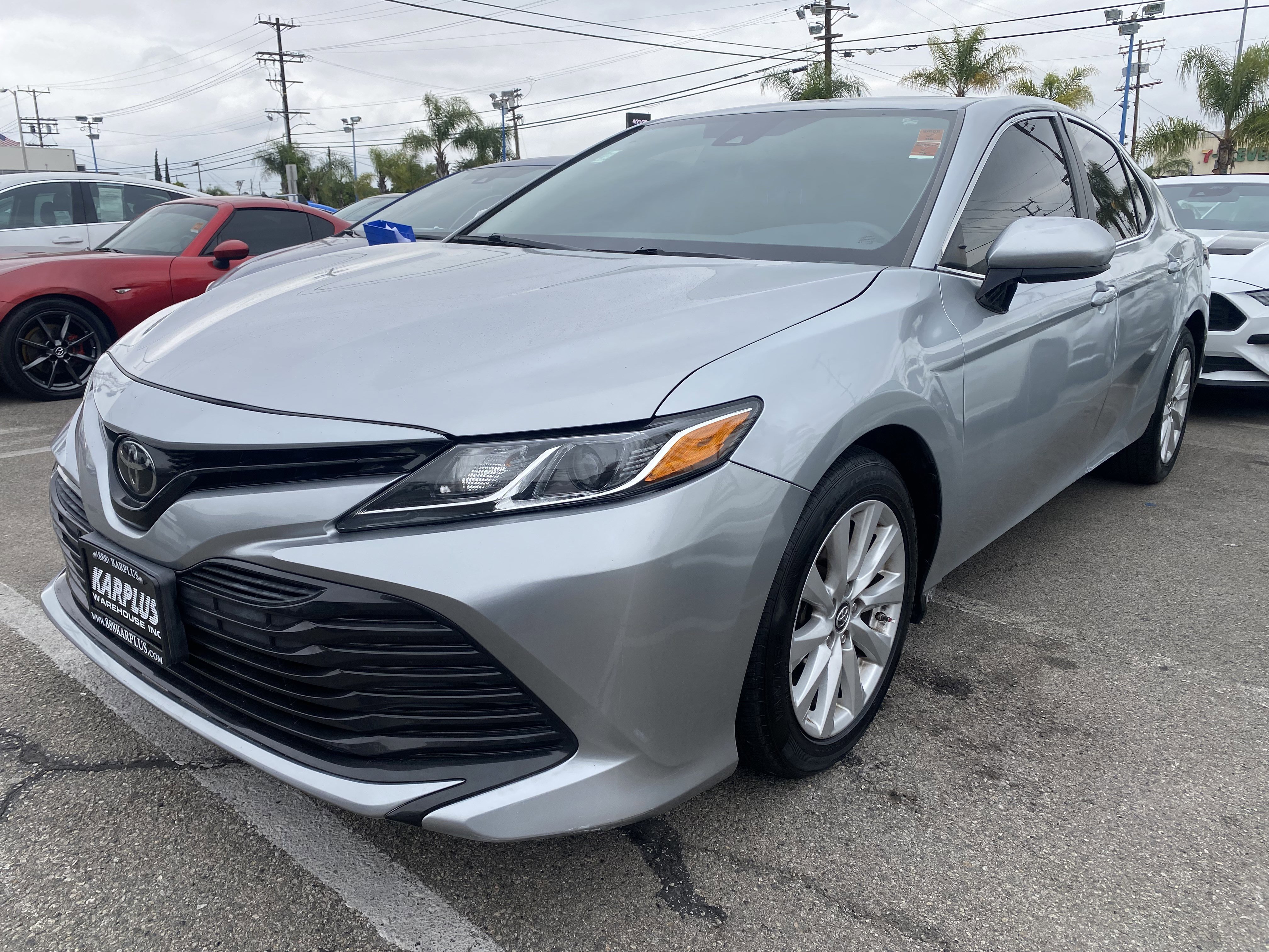 Used 2019 Toyota Camry LE w/ Carpet Mat Package FWD image 2