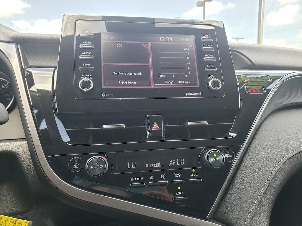 Certified 2024 Toyota Camry SE FWD image 22