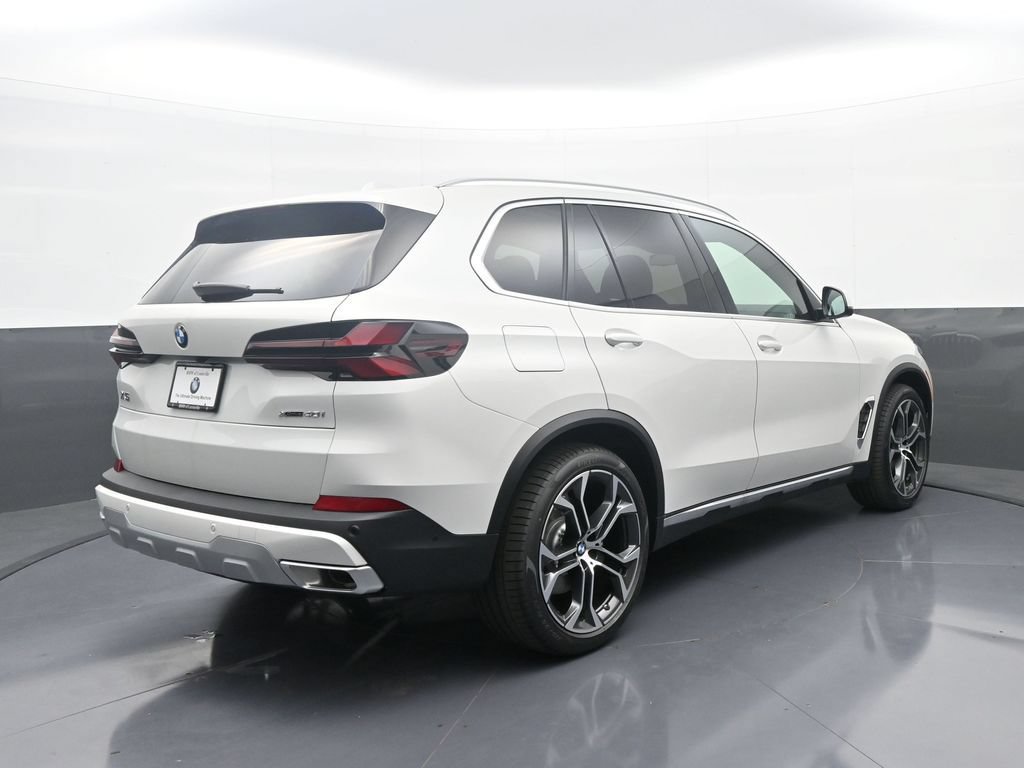 New 2026 BMW X5 xDrive40i w/ Premium Package AWD/4WD image 7