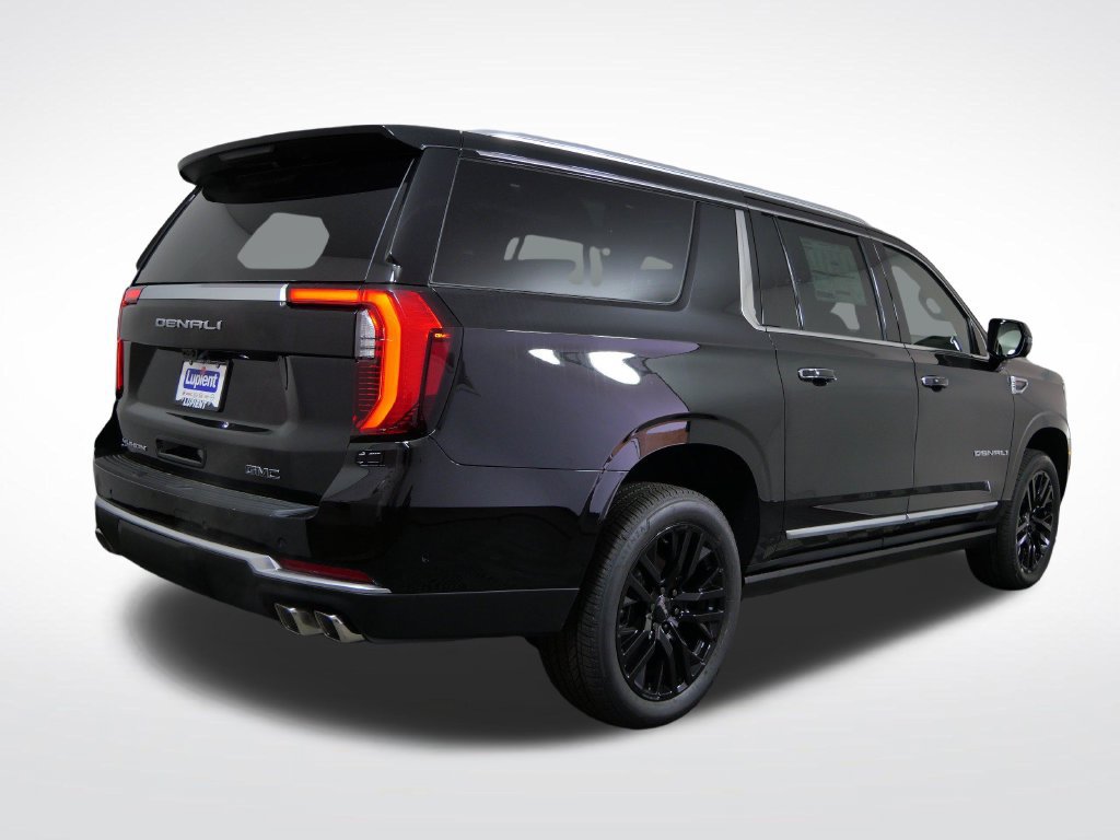 New 2026 GMC Yukon XL Denali w/ Denali Reserve Package AWD/4WD image 2