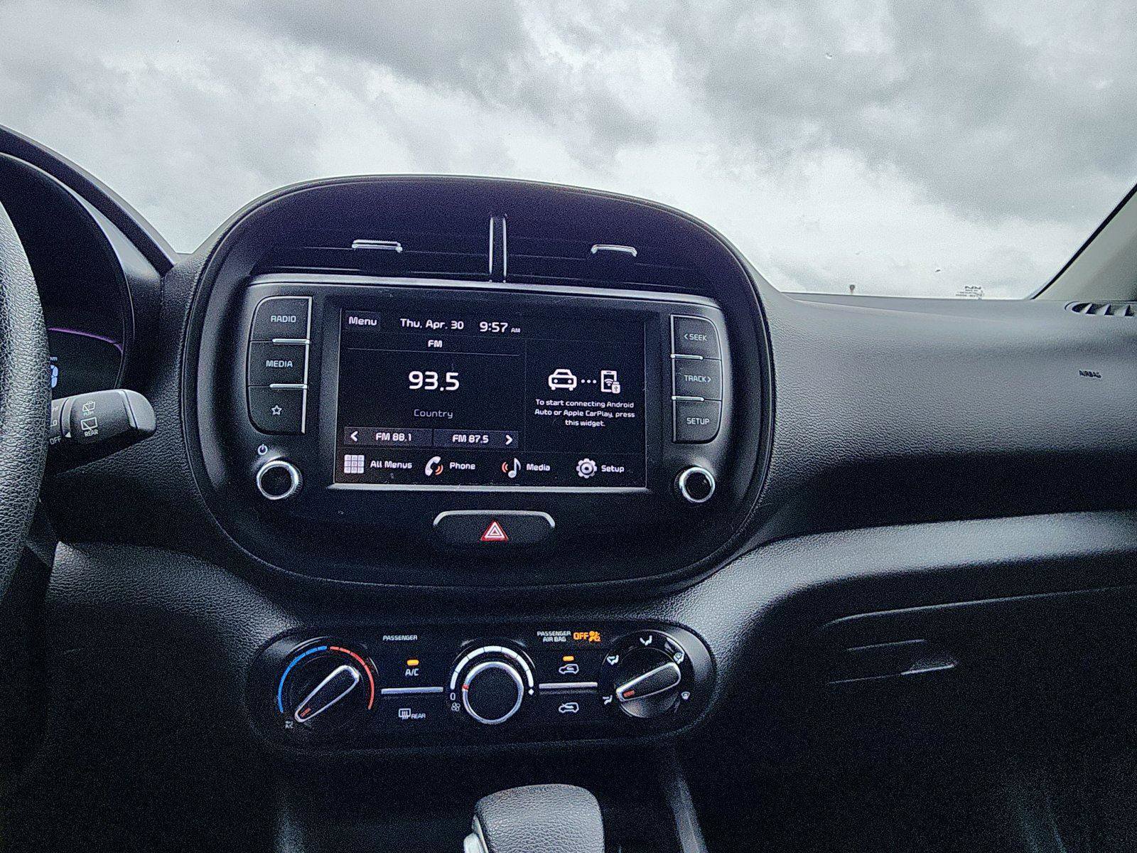Used 2024 Kia Soul LX w/ Option Group 015 FWD image 14